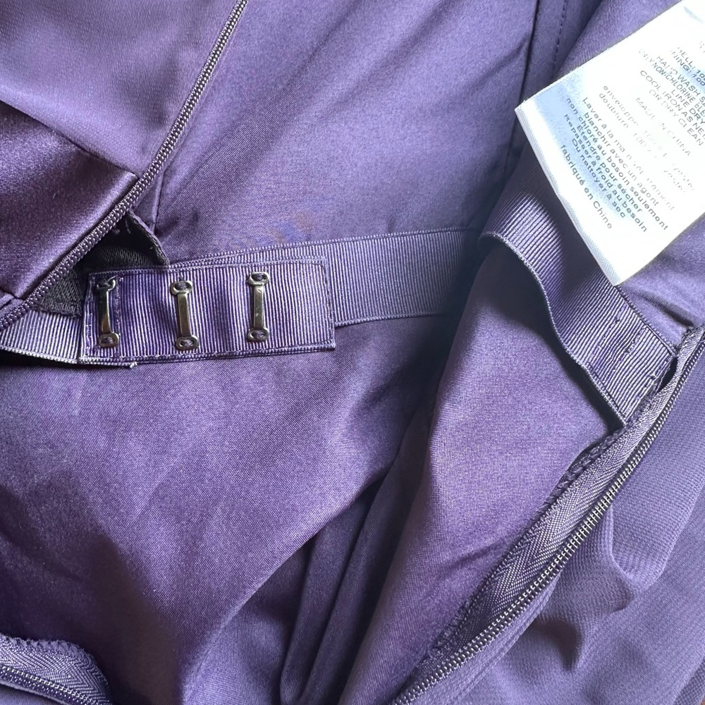 David’s Bridal•strapless pin-tuck gown•size 2P•polyester•lined•dusty plum/purple - Picture 12 of 12